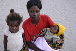 사하라사막 이남 아프리카의 AIDS 고아들1.JPG