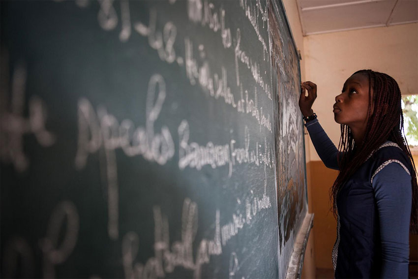 말리(Mali)의 내전으로 중단되는 학교 교육.jpg